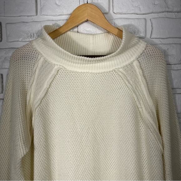 We The Free She's A Keeper Oversized Knit Cowl Neck Sweater Size XS - Picture 8 of 12